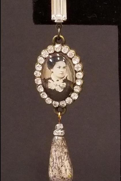 The Chaperoned Victorian Couple Bubble Earrings