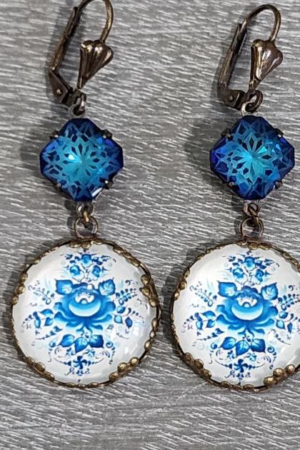 Chinoiserie Style Blue and White Earrings